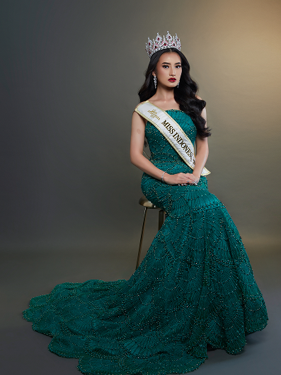 Monica Kezia Sembiring 2-4